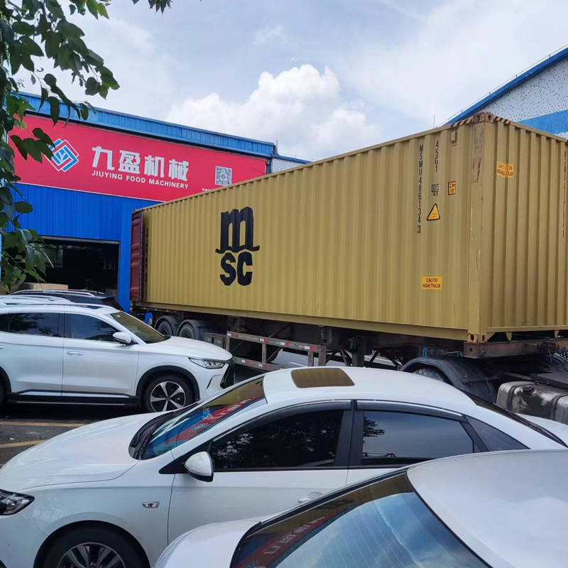 貨櫃滿載啟航；進軍馬來（lái）西亞