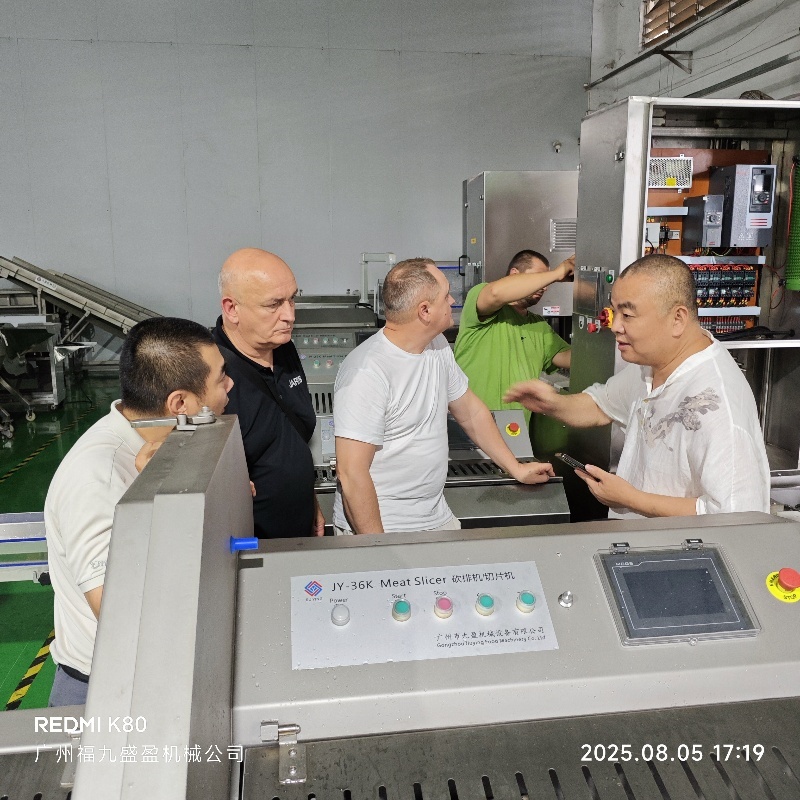 俄羅斯兄弟來要武器必須支持一下！